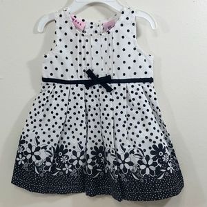 Black and white Polka-dots sleeveless dress 6/9 months